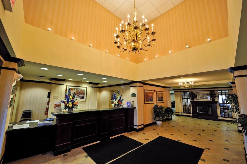 North Syracuse Holiday Inn Express Syracuse Airport By Ihg מראה חיצוני תמונה