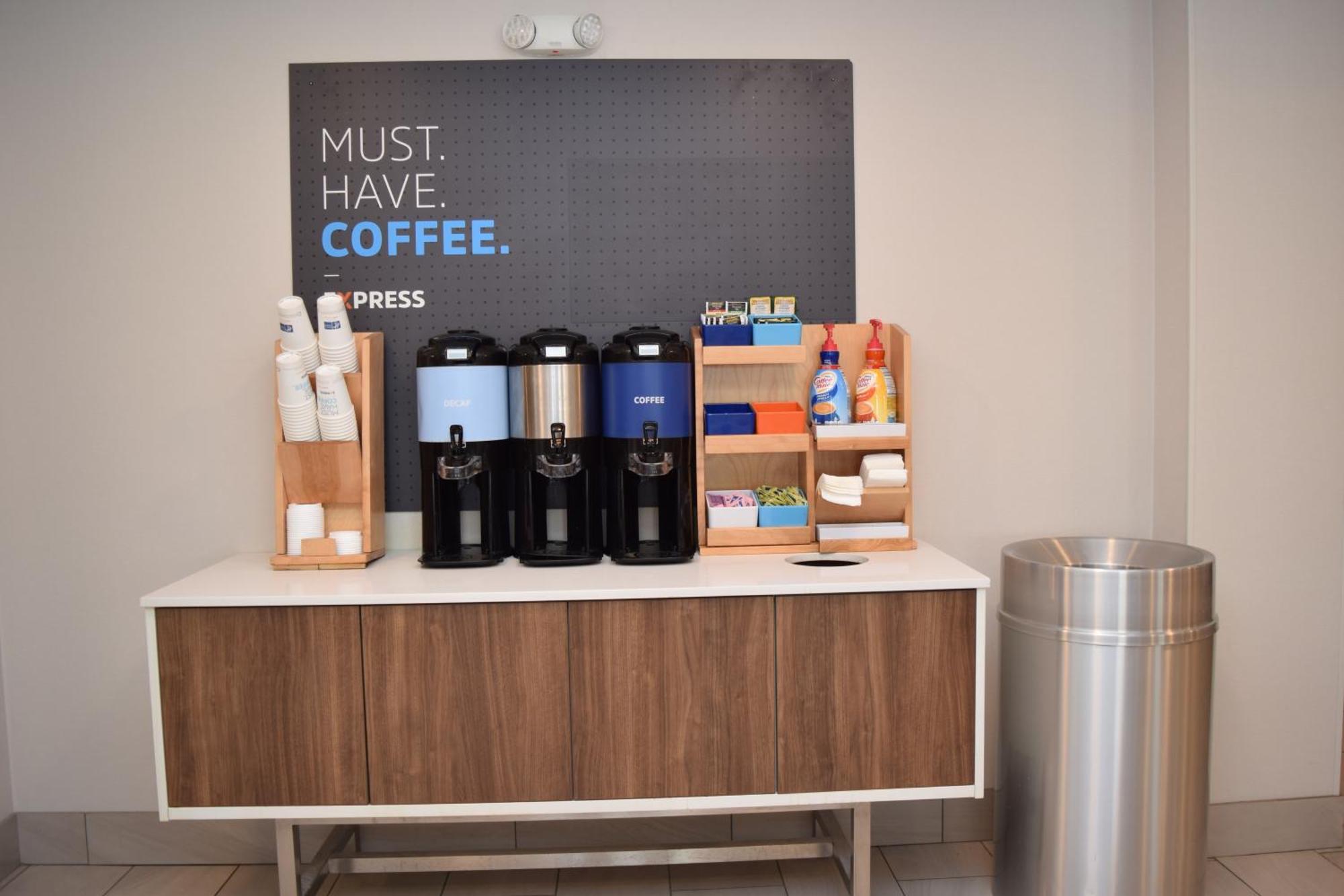 North Syracuse Holiday Inn Express Syracuse Airport By Ihg מראה חיצוני תמונה